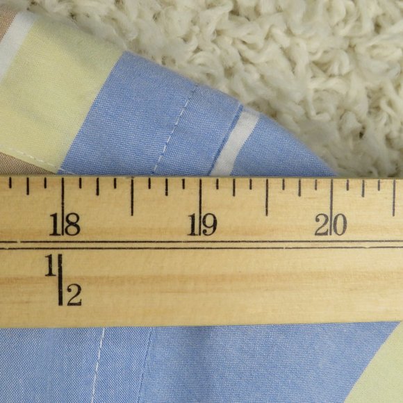 St. John's Bay* Men's Short Sleeve Button Down Curved Hem Pocket Shirt~ Large - Picture 9 of 13